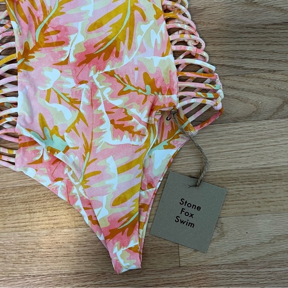 NWT Stone Fox Womens White Pink Print Fella One Piece Halter Style Swimsuit XS - Picture 8 of 10